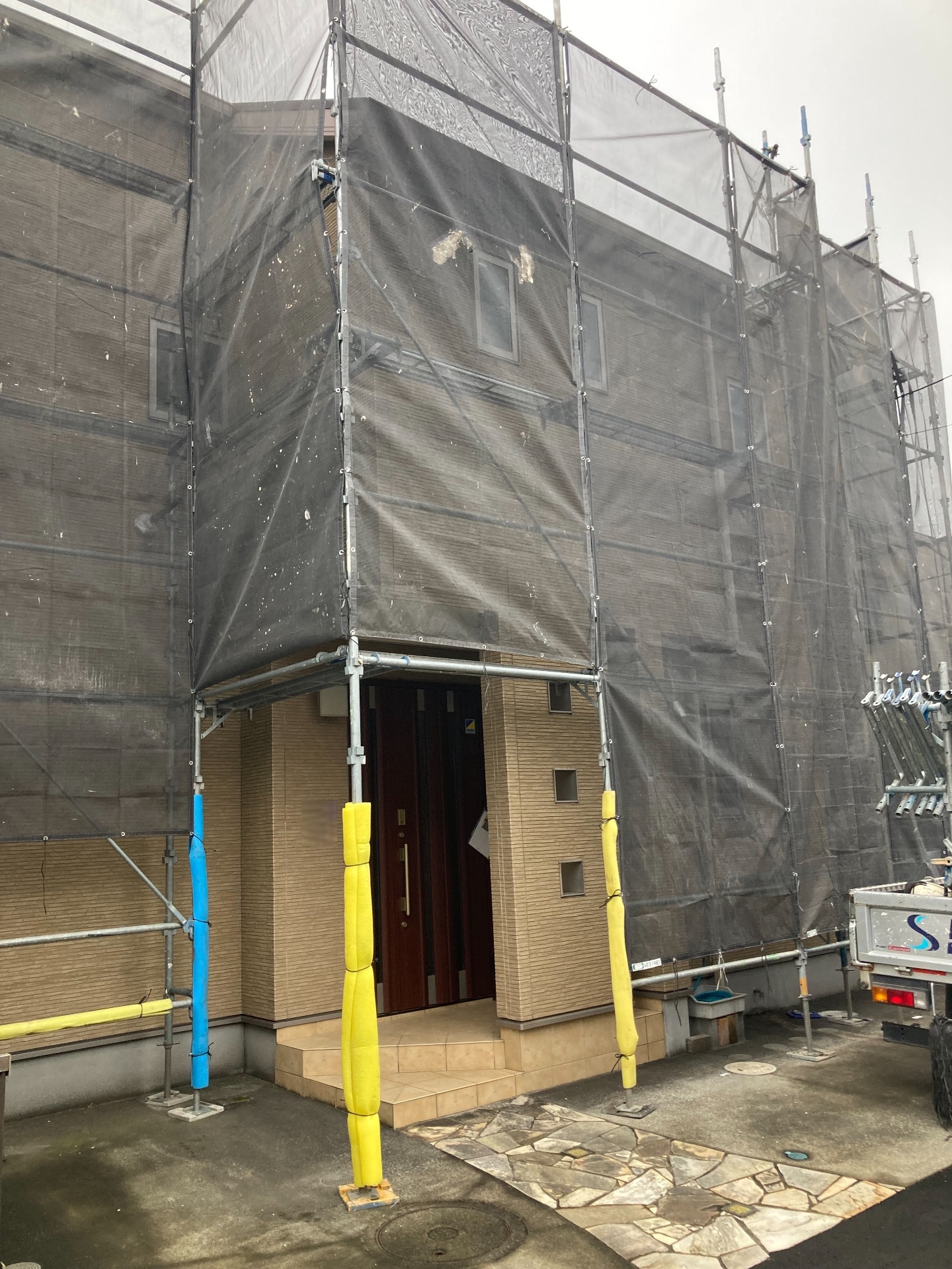 【足場】厚木市三田にて仮設工事